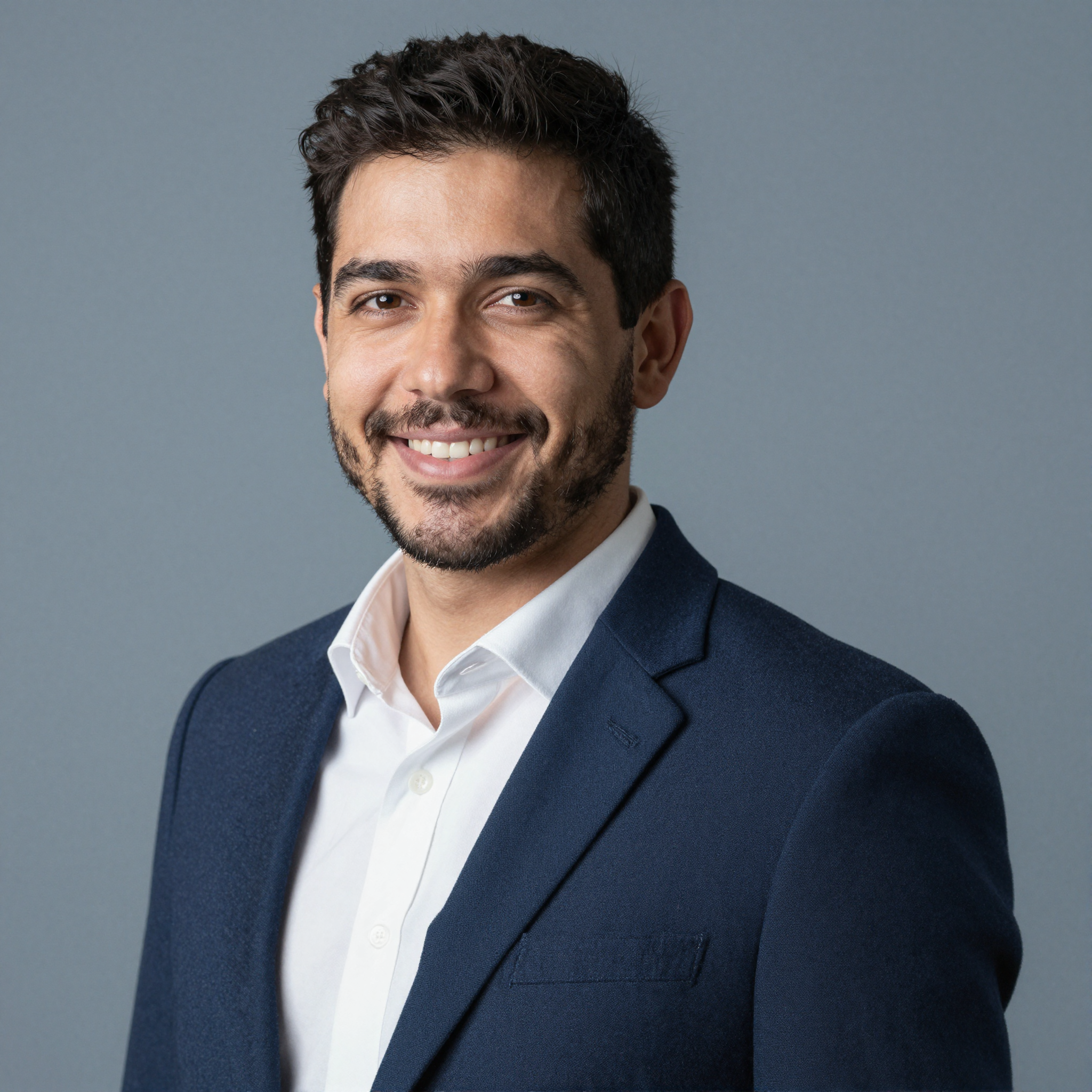 Fellipe Correia, editor